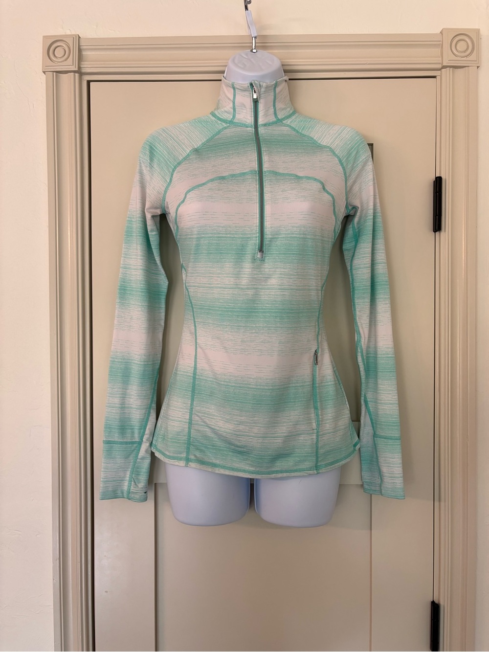 Athleta Running Wild 2.0 Half Zip Teal Moisture Wicking Layering Top Size XXS